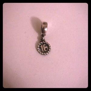 Pandora 16 charm